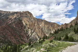 view of mountains and vallew